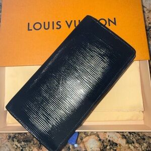 Louis Vuitton Black Epi Leather Brazza Wallet
